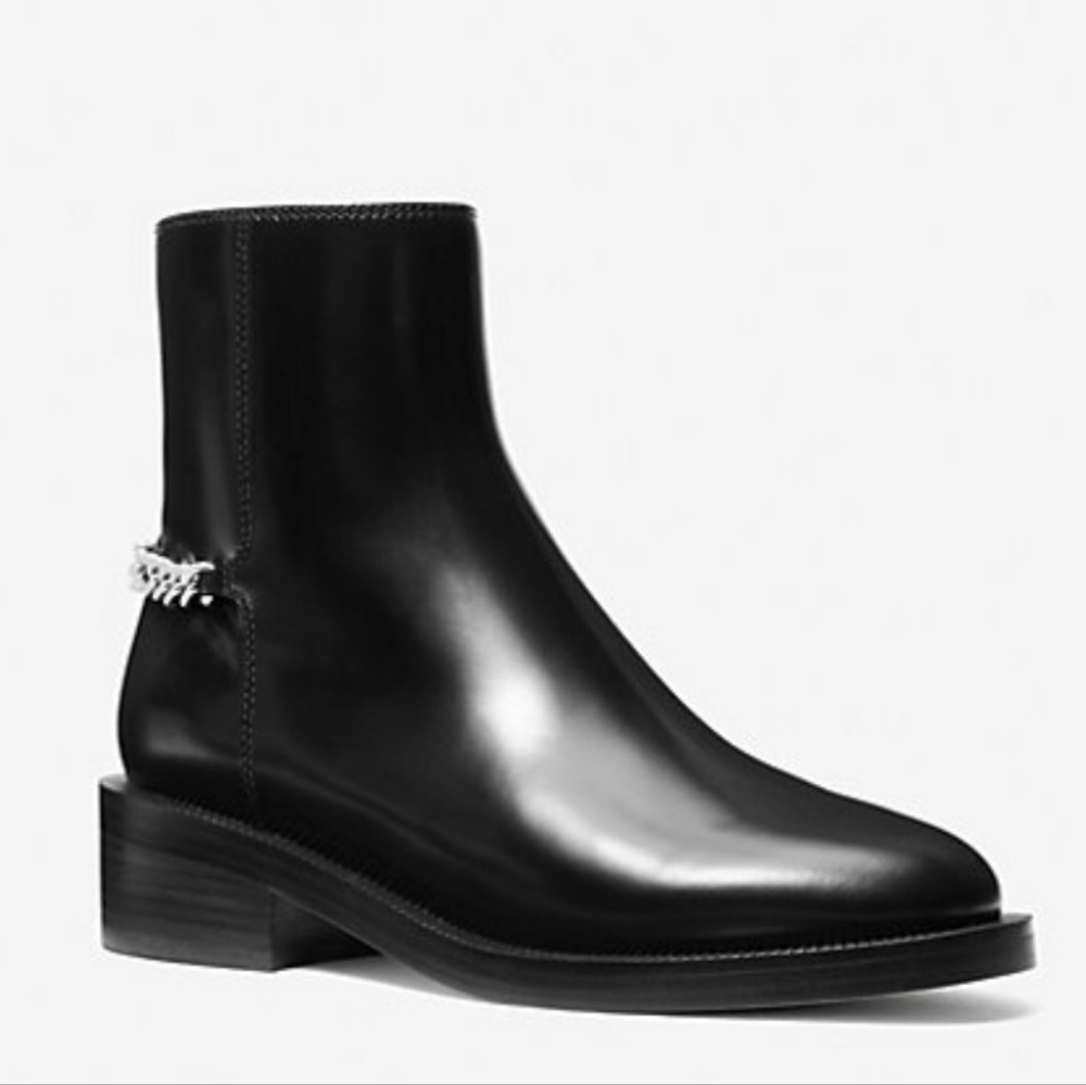 Micheal Kors (Carlisle Leather Boot)